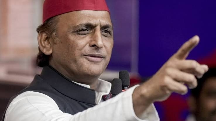 यूपी में चुनाव से पहले गरमाई सियासत, अखिलेश यादव का BJP और चुनाव आयोग पर हमला